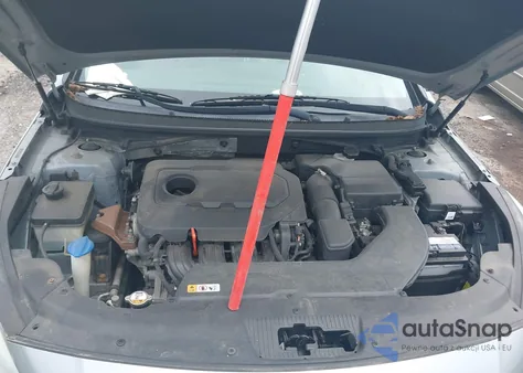 2015 Hyundai Sonata Limited z USA, uszkodzony, nr VIN 5NPE34AF4FH047213